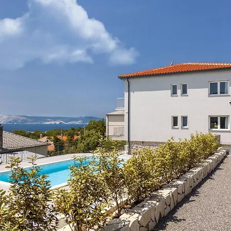 Opera Villa *